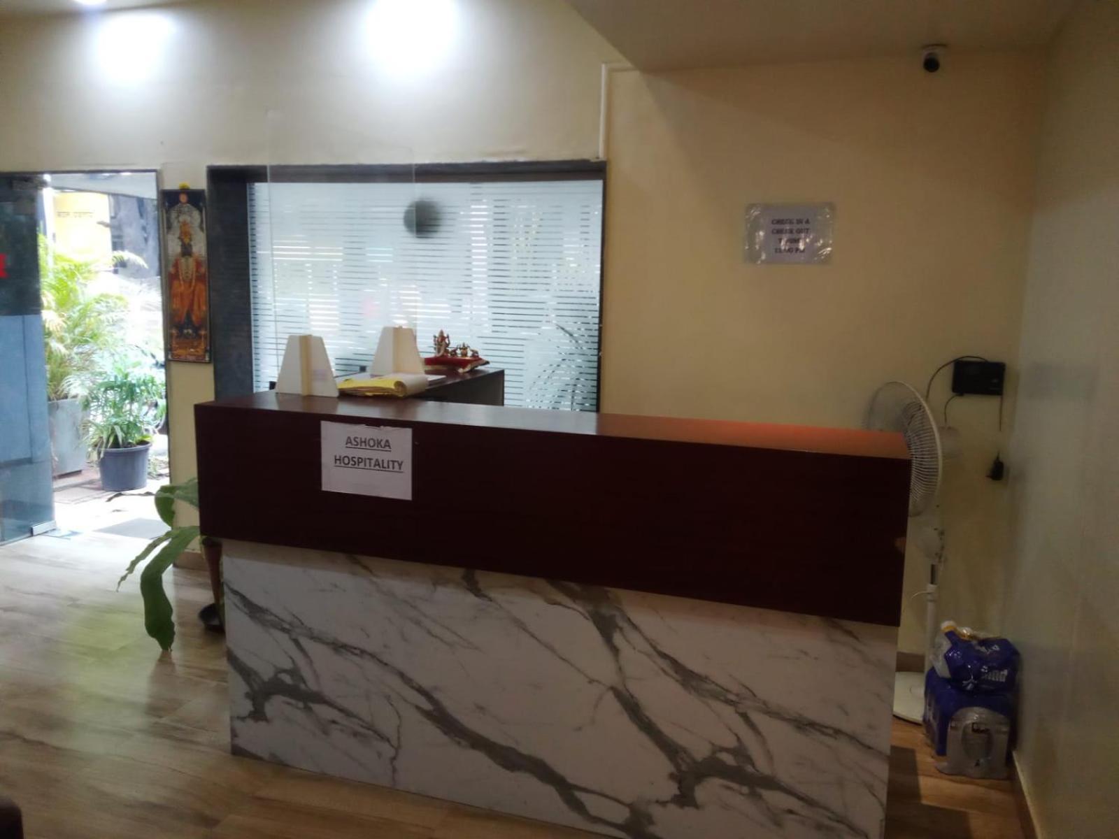 Hotel Ashoka, Pune Yerandwane Kültér fotó